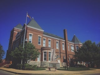 warren courthouse